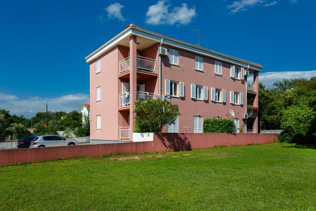 Apartman Snjezana Malinska Exterior foto